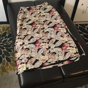 Side slits Flower pattern polyester maxi skirt